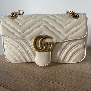 Gucci Marmont small Matelasse shoulder bag